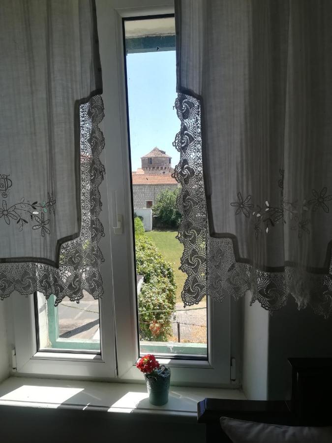 Dida Roko, Rustikalni Apartman S Terasom Kastela Ngoại thất bức ảnh