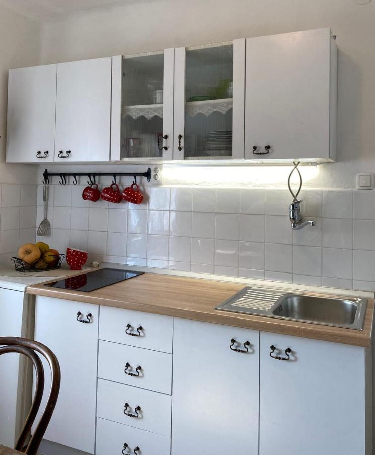 Dida Roko, Rustikalni Apartman S Terasom Kastela Ngoại thất bức ảnh